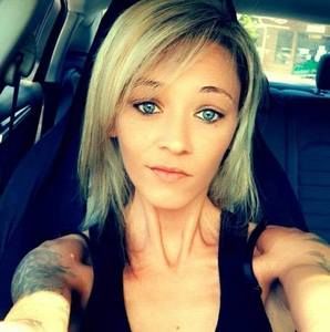 Meet your Posher, Cynthia